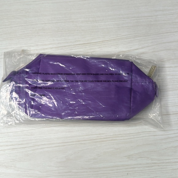 Tarte cosmetics purple cosmetic bag, New in sealed bag - Picture 2 of 3